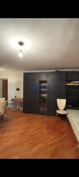 Aylıq Kirayə 1 otaqlı Köhnə Tikili bina evi  40m², Bakı
