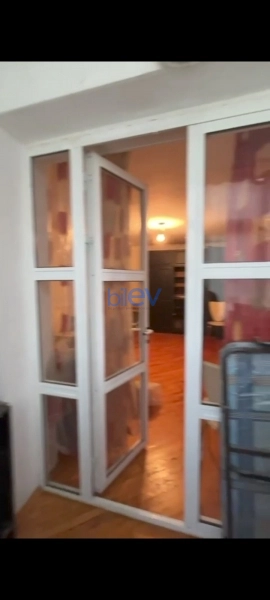 Aylıq Kirayə 1 otaqlı Köhnə Tikili bina evi  40m², Bakı