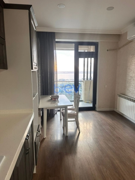 Aylıq Kirayə 2 otaqlı Köhnə Tikili bina evi  70m², Bakı