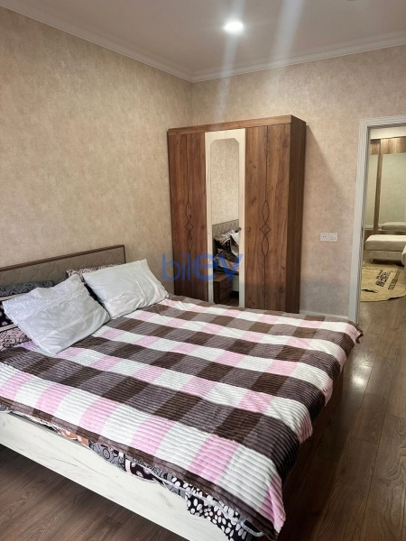 Aylıq Kirayə 2 otaqlı Köhnə Tikili bina evi  70m², Bakı