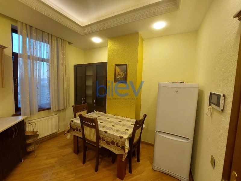 Aylıq Kirayə 2 otaqlı Yeni Tikili bina evi  80m², Bakı