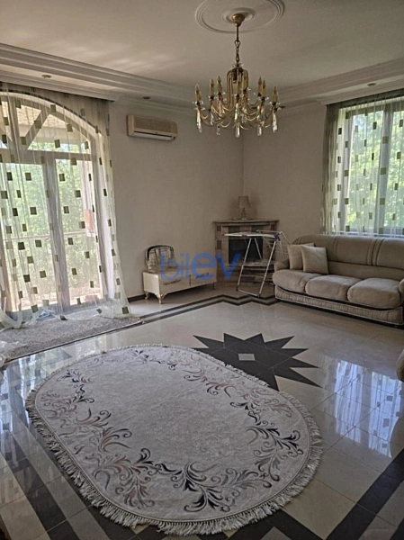 Aylıq Kirayə 3 otaqlı Köhnə Tikili bina evi  110m², Bakı
