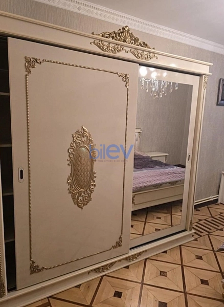 Aylıq Kirayə 3 otaqlı Köhnə Tikili bina evi  110m², Bakı