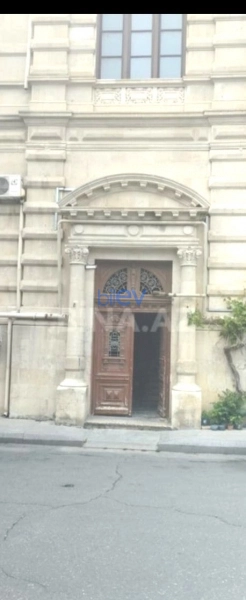 Aylıq Kirayə 1 otaqlı Köhnə Tikili bina evi  25m², Bakı