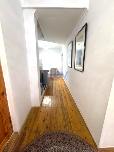 Aylıq Kirayə 4 otaqlı Həyət evi  150m², Bakı