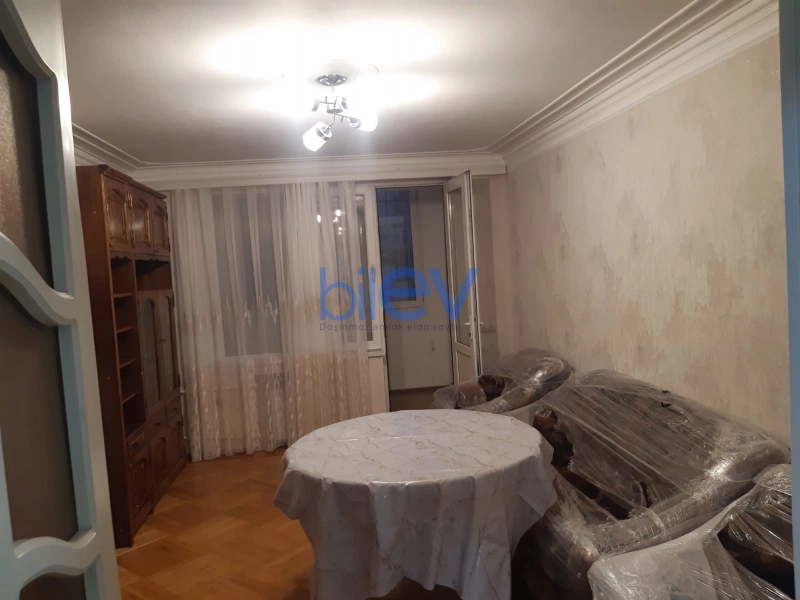 Aylıq Kirayə 3 otaqlı Köhnə Tikili bina evi  70m², Bakı