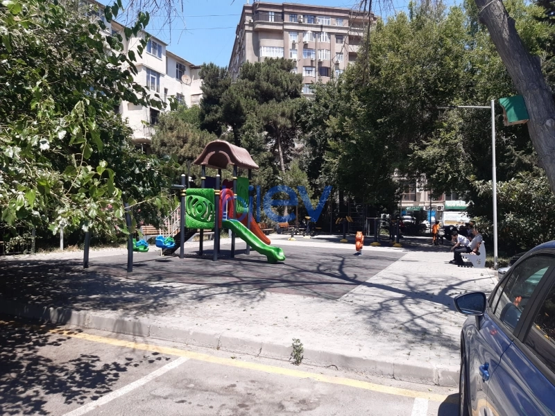 Aylıq Kirayə 3 otaqlı Köhnə Tikili bina evi  70m², Bakı