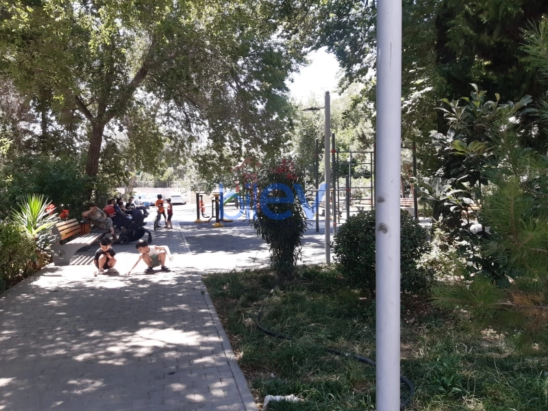 Aylıq Kirayə 3 otaqlı Köhnə Tikili bina evi  70m², Bakı