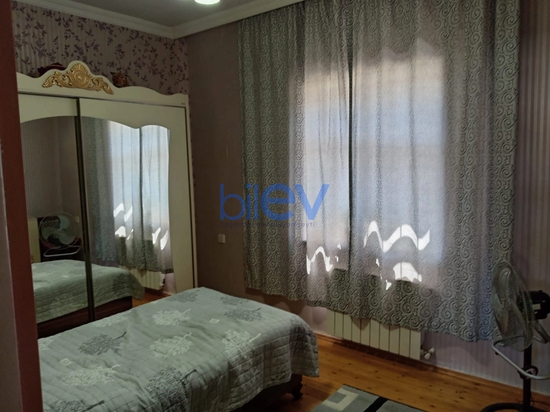 Satış 4 otaqlı Həyət evi  230m², Bakı