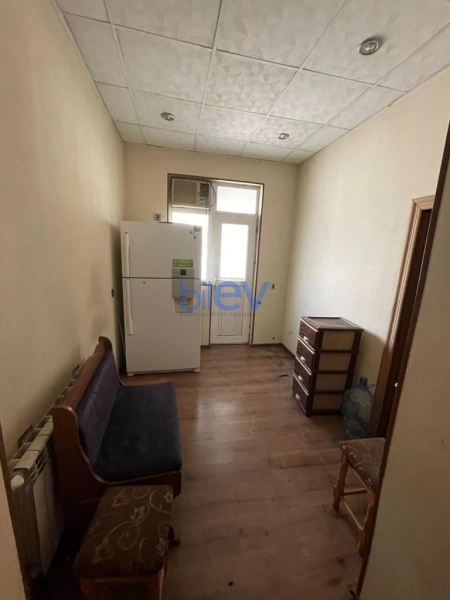 Aylıq Kirayə 3 otaqlı Köhnə Tikili bina evi  100m², Bakı