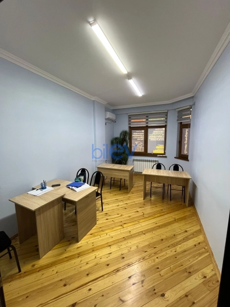 Aylıq Kirayə 5 otaqlı Obyekt  160m², Bakı