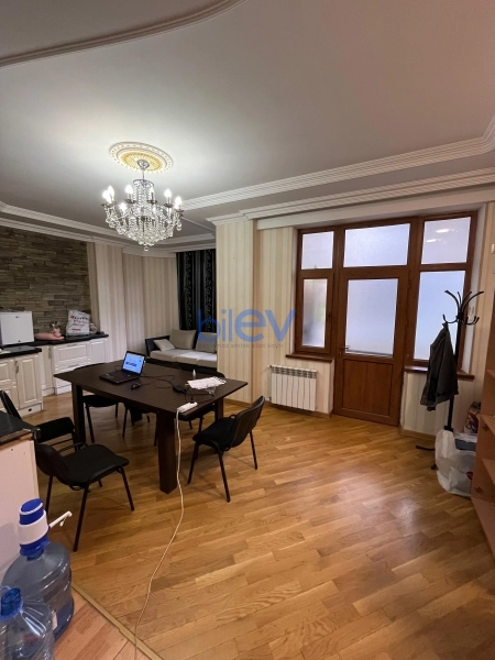 Aylıq Kirayə 5 otaqlı Obyekt  160m², Bakı