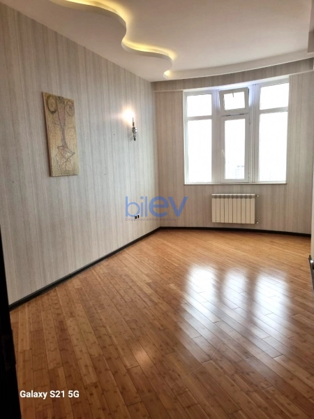 Satış 3 otaqlı Yeni Tikili bina evi  90m², Bakı