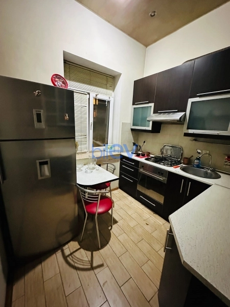 Aylıq Kirayə 2 otaqlı Köhnə Tikili bina evi  50m², Bakı