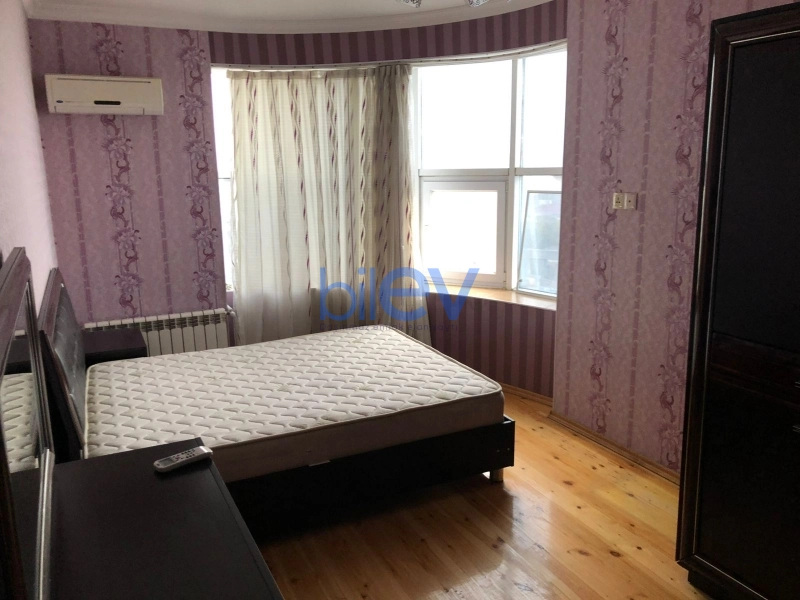 Aylıq Kirayə 2 otaqlı Yeni Tikili bina evi  97m², Bakı
