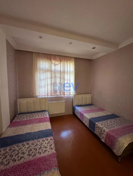 Aylıq Kirayə 3 otaqlı Köhnə Tikili bina evi  60m², Bakı