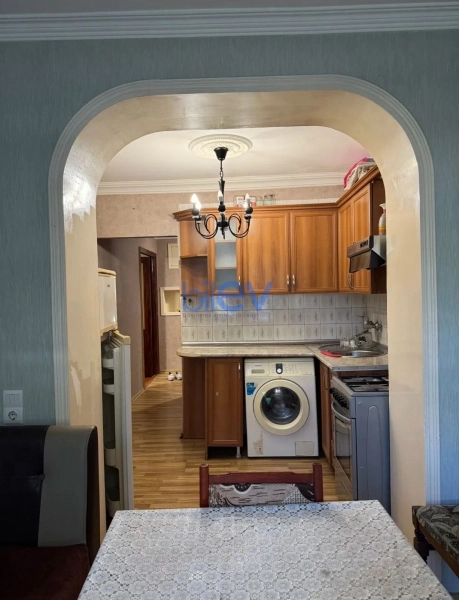 Aylıq Kirayə 3 otaqlı Köhnə Tikili bina evi  60m², Bakı