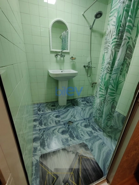 Aylıq Kirayə 2 otaqlı Köhnə Tikili bina evi  65m², Bakı