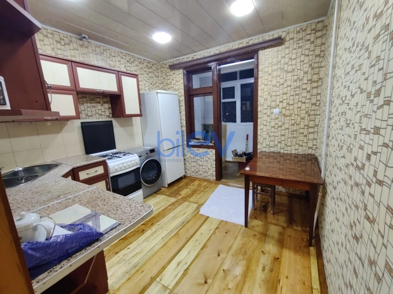 Aylıq Kirayə 2 otaqlı Köhnə Tikili bina evi  65m², Bakı