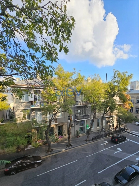 Aylıq Kirayə 2 otaqlı Köhnə Tikili bina evi  40m², Bakı