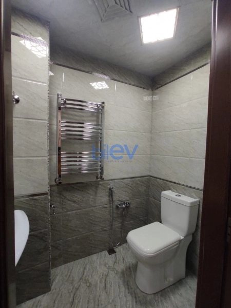 Aylıq Kirayə 3 otaqlı Yeni Tikili bina evi  90m², Bakı
