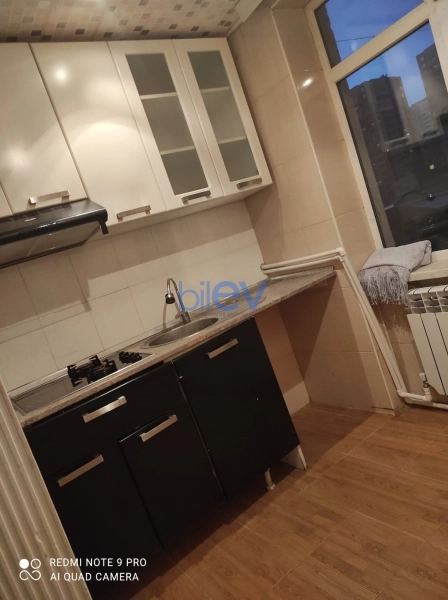 Aylıq Kirayə 2 otaqlı Köhnə Tikili bina evi  60m², Bakı