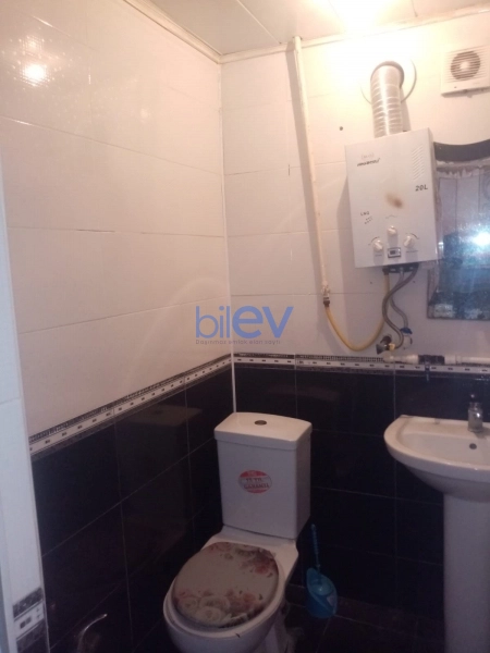 Aylıq Kirayə 2 otaqlı Köhnə Tikili bina evi  60m², Bakı