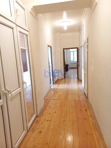 Aylıq Kirayə 2 otaqlı Yeni Tikili bina evi  90m², Bakı