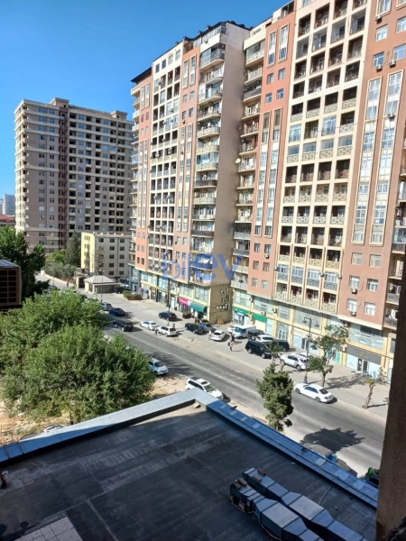 Aylıq Kirayə 2 otaqlı Yeni Tikili bina evi  90m², Bakı