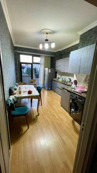 Aylıq Kirayə 2 otaqlı Yeni Tikili bina evi  84m², Bakı