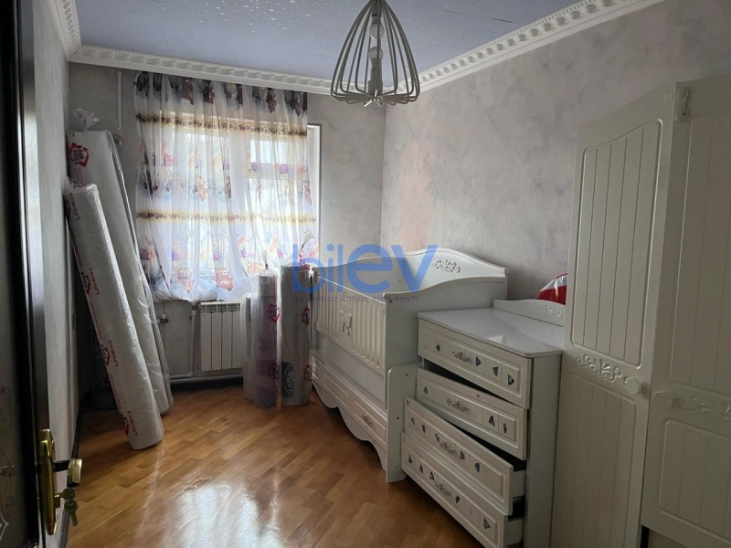 Aylıq Kirayə 3 otaqlı Köhnə Tikili bina evi  65m², Bakı