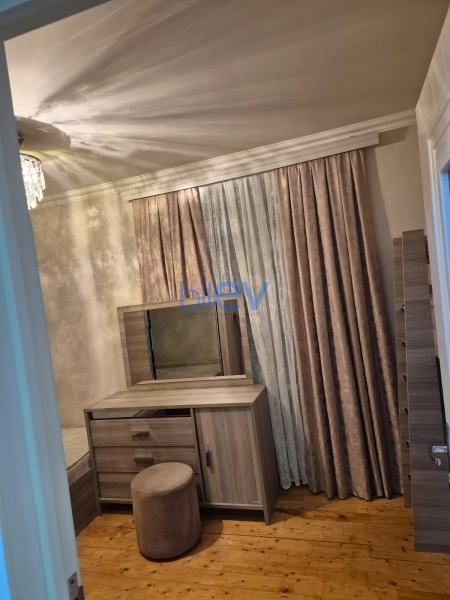 Aylıq Kirayə 2 otaqlı Köhnə Tikili bina evi  45m², Bakı