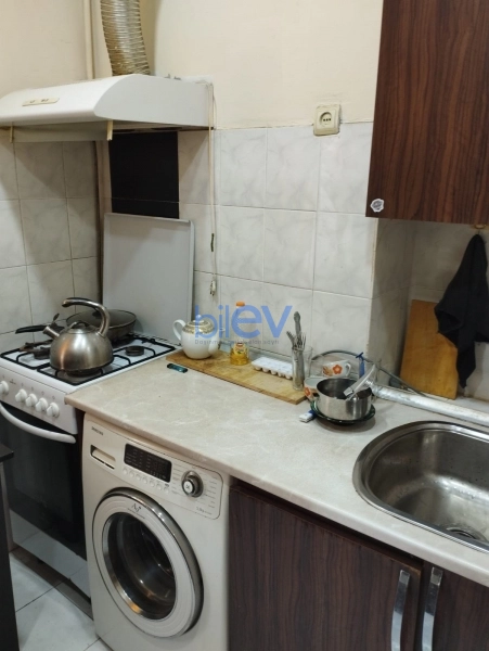 Aylıq Kirayə 2 otaqlı Köhnə Tikili bina evi  48m², Bakı