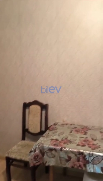 Aylıq Kirayə 2 otaqlı Köhnə Tikili bina evi  25m², Bakı
