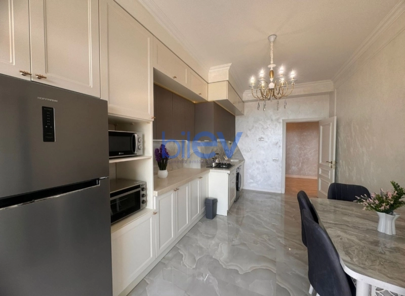 Aylıq Kirayə 2 otaqlı Yeni Tikili bina evi  88m², Bakı
