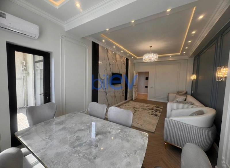Aylıq Kirayə 2 otaqlı Yeni Tikili bina evi  88m², Bakı