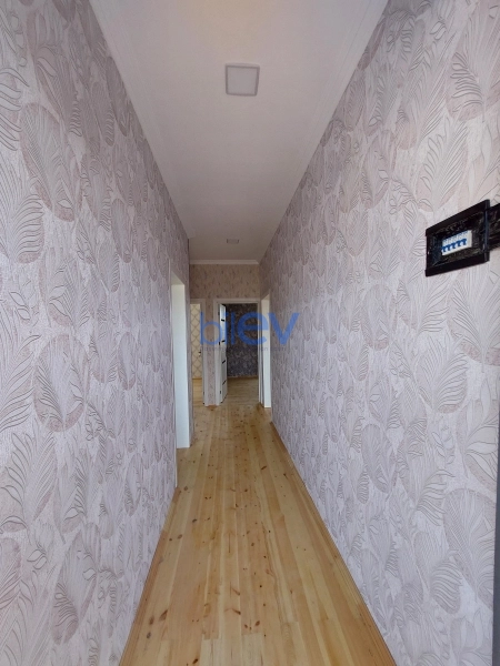 Satış  otaqlı Həyət evi  m², Bakı
