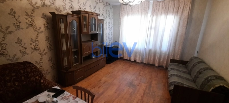 Aylıq Kirayə 2 otaqlı Köhnə Tikili bina evi  60m², Bakı