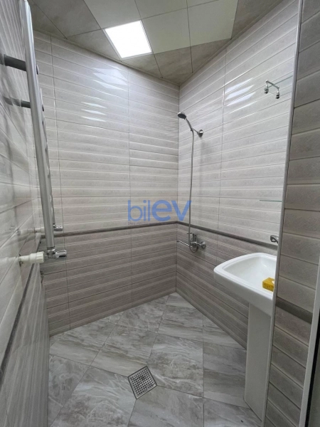 Aylıq Kirayə 2 otaqlı Yeni Tikili bina evi  67m², Bakı