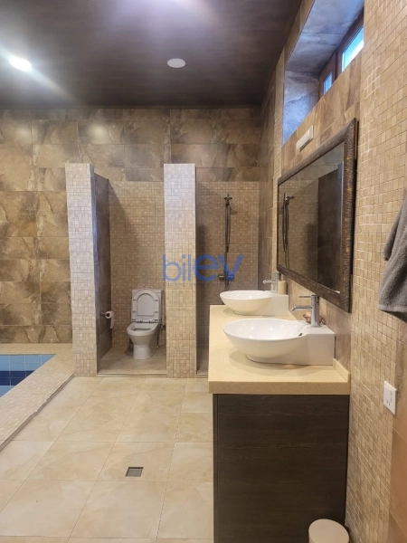 Satış 9 otaqlı Həyət evi  590m², Bakı