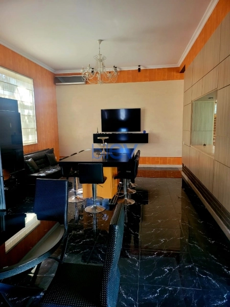 Satış 9 otaqlı Həyət evi  590m², Bakı