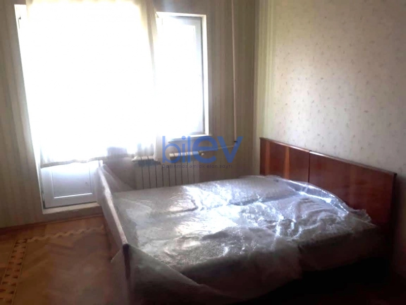 Aylıq Kirayə 4 otaqlı Köhnə Tikili bina evi  110m², Bakı
