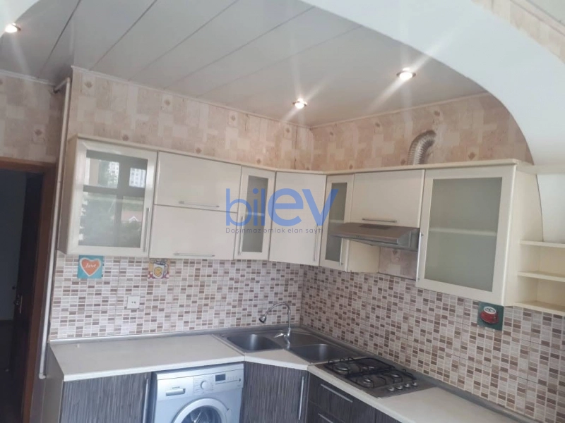Aylıq Kirayə 4 otaqlı Köhnə Tikili bina evi  110m², Bakı