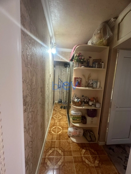 Aylıq Kirayə 2 otaqlı Köhnə Tikili bina evi  60m², Bakı