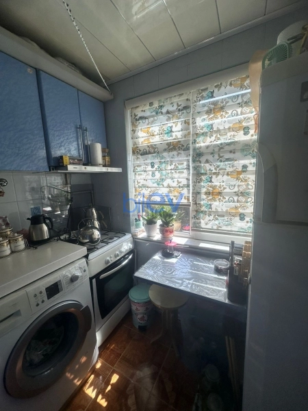 Aylıq Kirayə 2 otaqlı Köhnə Tikili bina evi  60m², Bakı