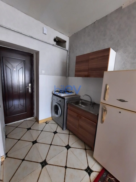 Aylıq Kirayə 1 otaqlı Köhnə Tikili bina evi  20m², Bakı