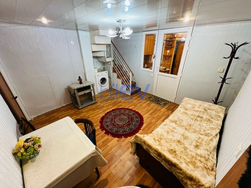 Aylıq Kirayə 2 otaqlı Köhnə Tikili bina evi  50m², Bakı