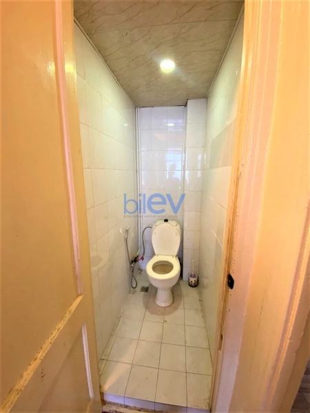 Satış 2 otaqlı Köhnə Tikili bina evi  60m², Bakı