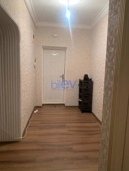 Aylıq Kirayə 3 otaqlı Köhnə Tikili bina evi  80m², Bakı