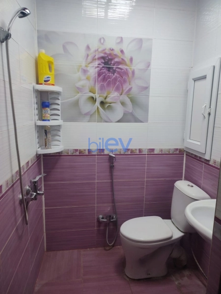 Aylıq Kirayə 4 otaqlı Yeni Tikili bina evi  120m², Bakı